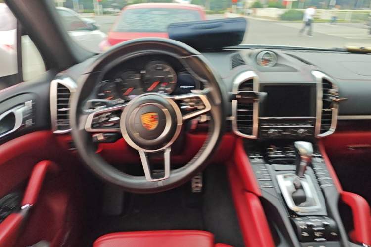 Used Porsche Cayenne 2015 Cayenne 3.0T Steering Wheel
