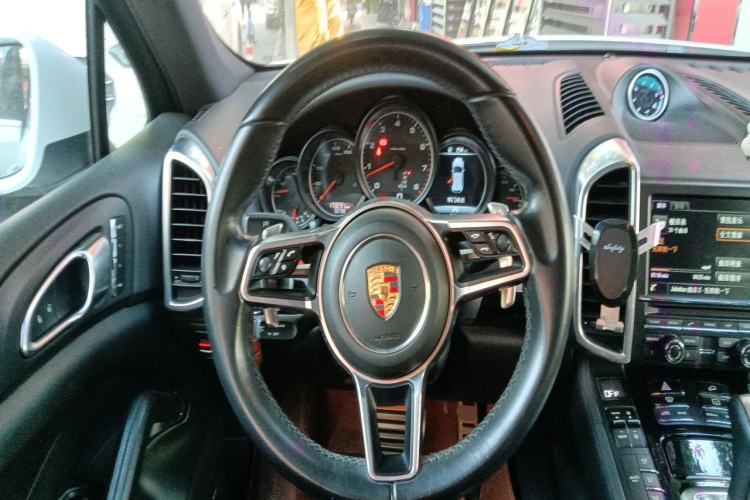 Used Porsche Cayenne 2015 Cayenne 3.0T Steering Wheel