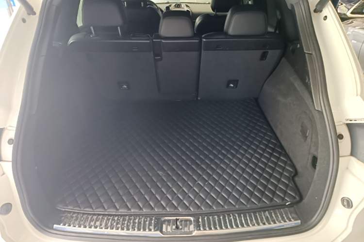 Used Porsche Cayenne 2015 Cayenne 3.0T Trunk