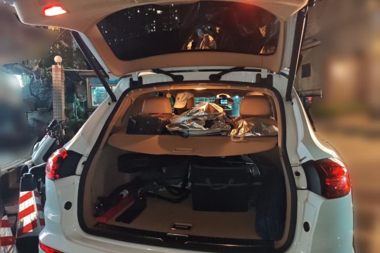 Used Porsche Cayenne 2015 Cayenne 3.0T Trunk