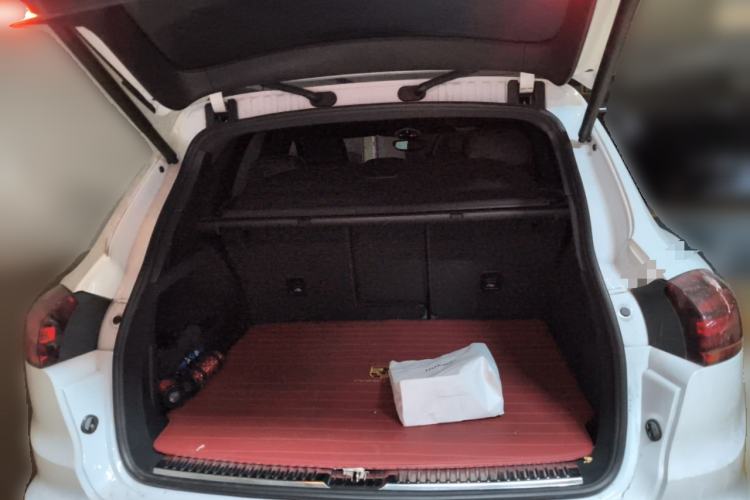 Used Porsche Cayenne 2015 Cayenne 3.0T Trunk