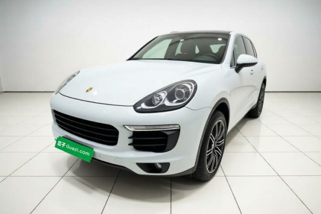Porsche Cayenne 2015 Cayenne 3.0T مستعملة