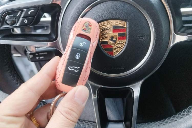 Used Porsche Cayenne 2015 Cayenne S 3.6T Vehicle Key