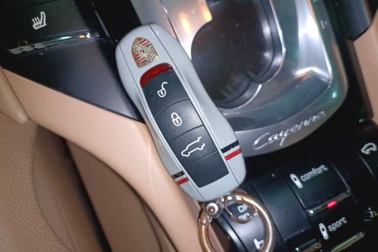 Used Porsche Cayenne 2015 Cayenne 3.0T Vehicle Key