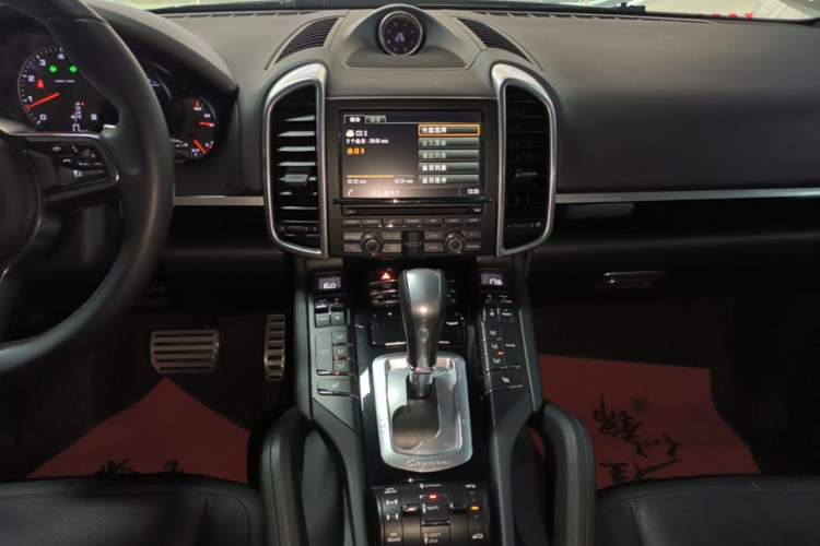 Used Porsche Cayenne 2015 Cayenne 3.0T Audio And AC Panel