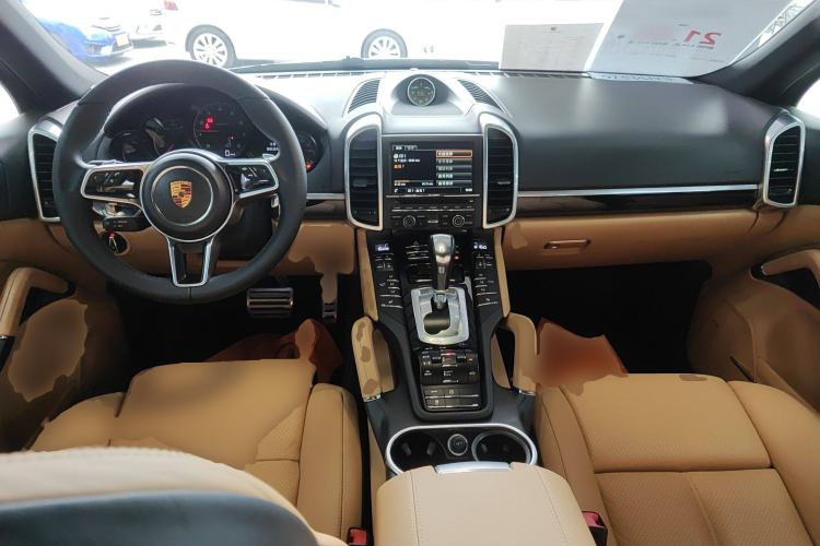 Used Porsche Cayenne 2015 Cayenne 3.0T Center Console
