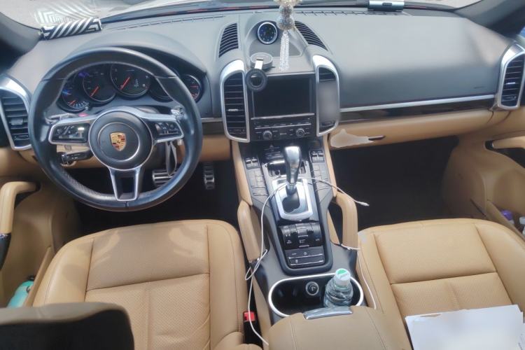 Used Porsche Cayenne 2015 Cayenne 3.0T Center Console