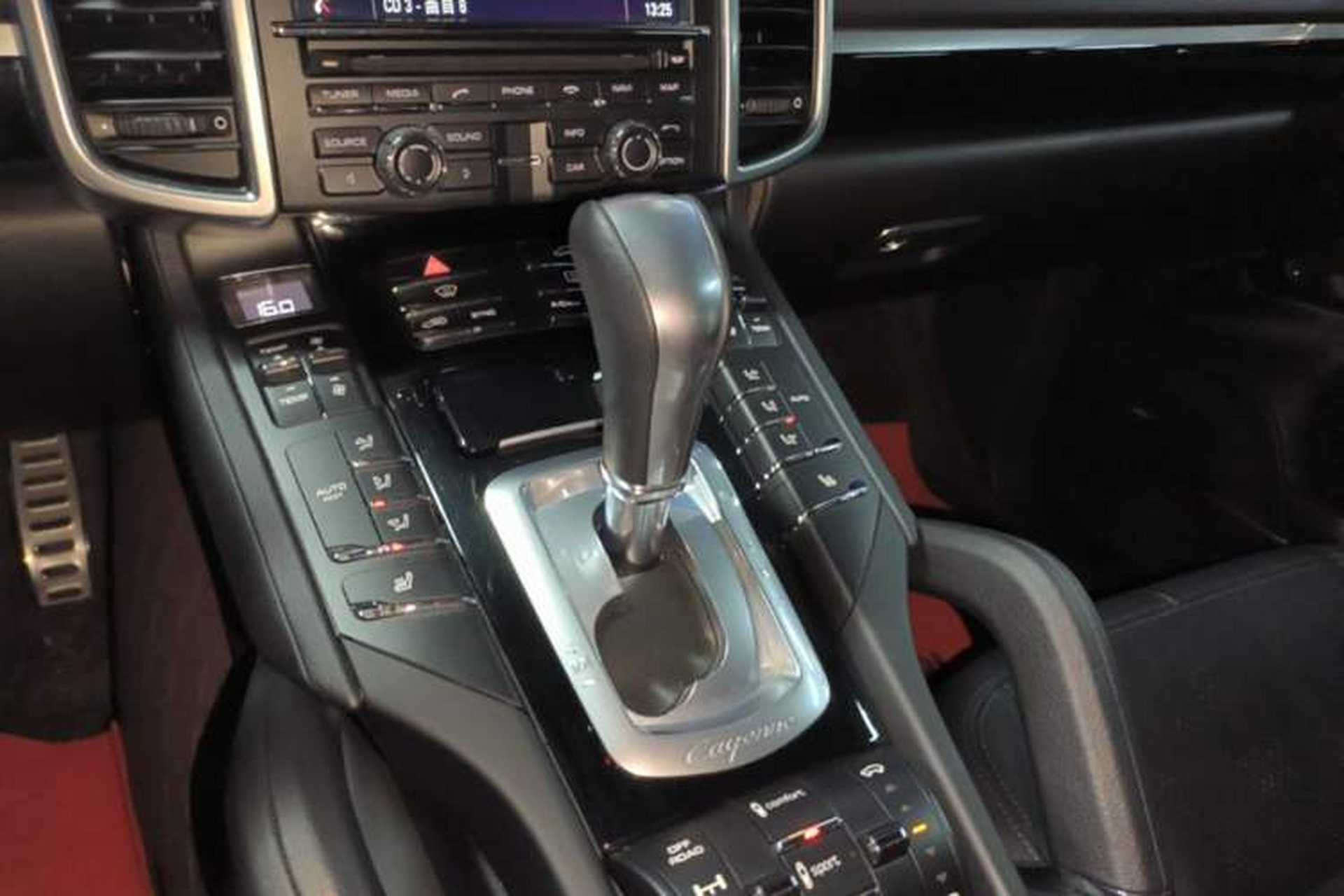 Used Porsche Cayenne 2015 Cayenne 3.0T Gear Lever