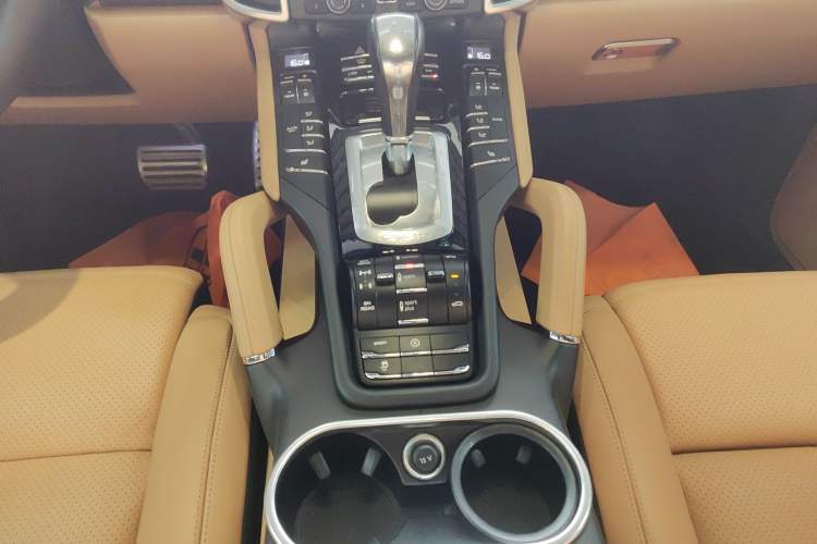 Used Porsche Cayenne 2015 Cayenne 3.0T Gear Lever