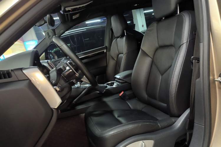 Used Porsche Cayenne 2015 Cayenne 3.0T Left Front Seat