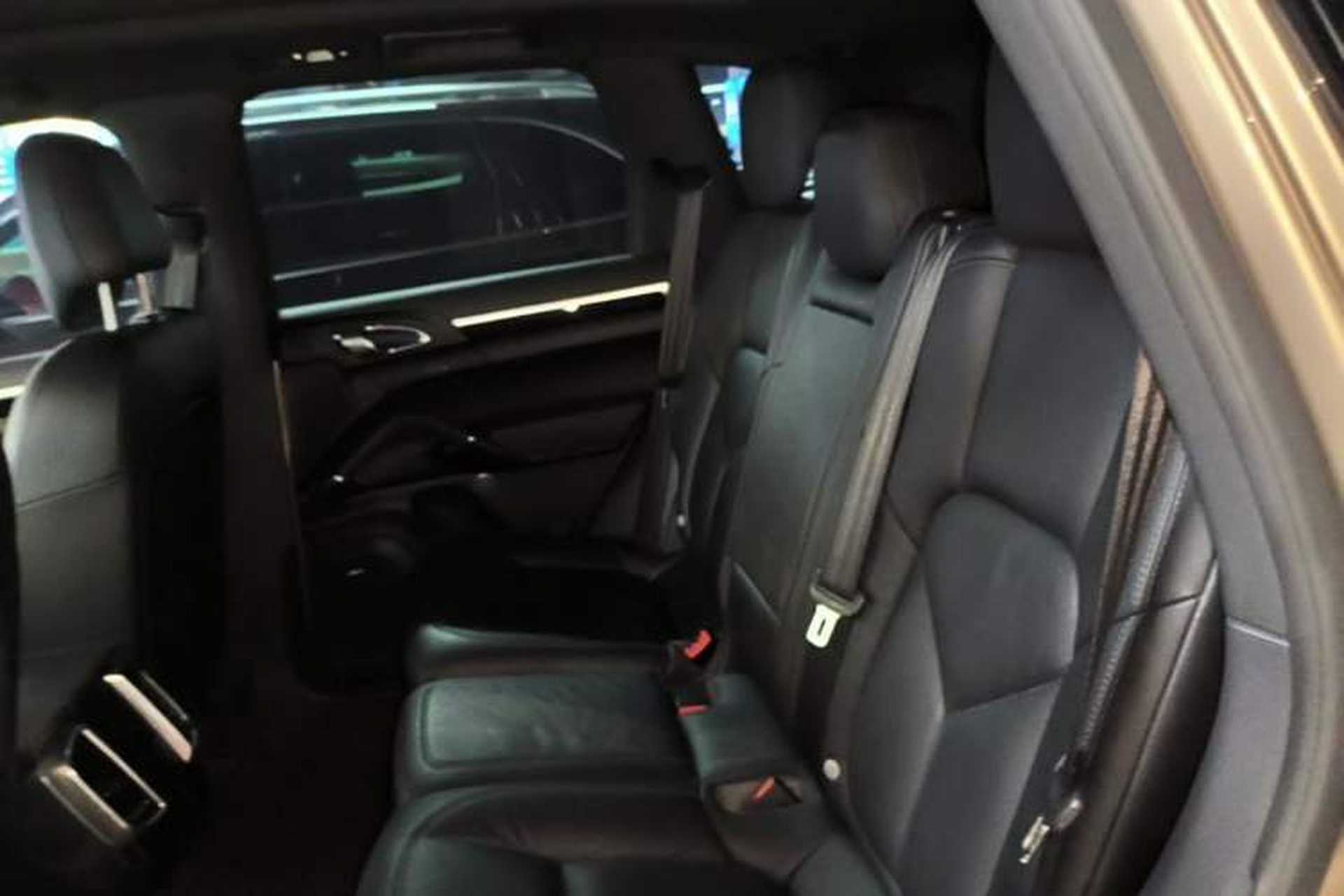 Used Porsche Cayenne 2015 Cayenne 3.0T Left Rear Seat