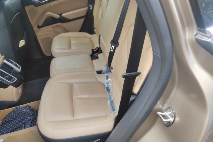 Used Porsche Cayenne 2015 Cayenne 3.0T Left Rear Seat