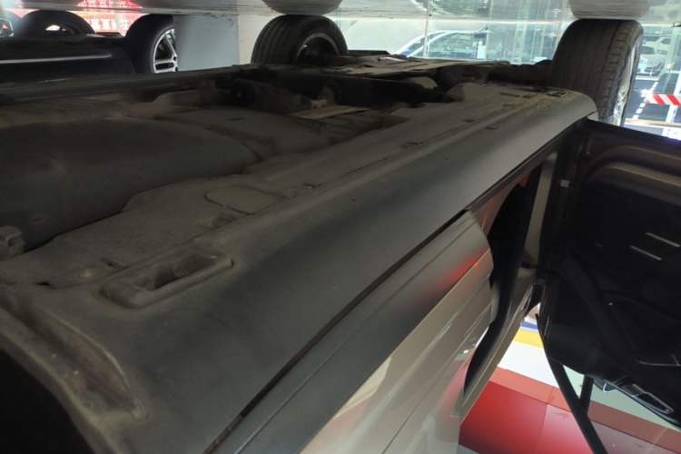 Used Porsche Cayenne 2015 Cayenne 3.0T Left Side Sill