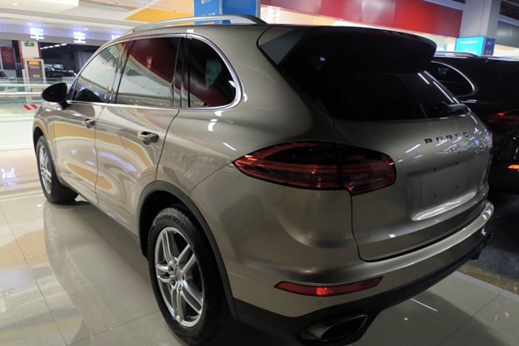 Used Porsche Cayenne 2015 Cayenne 3.0T Rear Left 45 Deg
