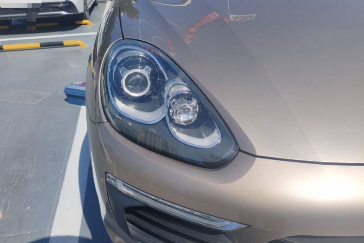Used Porsche Cayenne 2015 3.0T Right Front Headlight