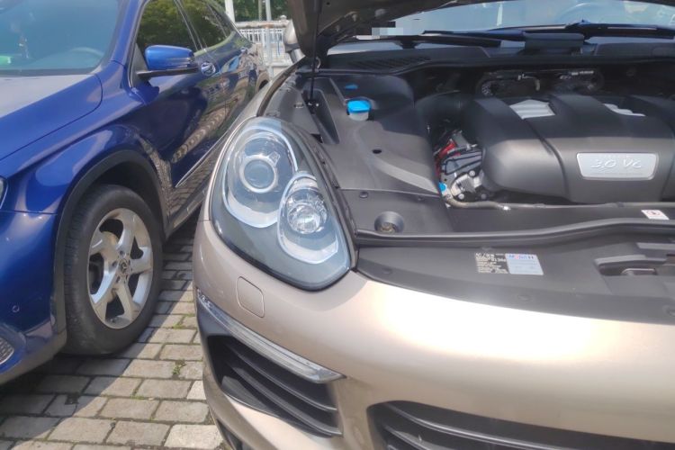 Used Porsche Cayenne 2015 Cayenne 3.0T Right Front Headlight