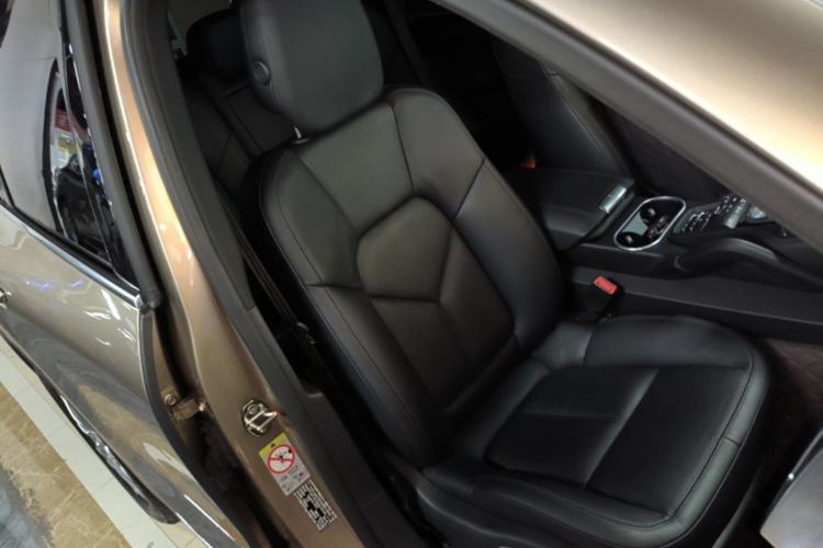 Used Porsche Cayenne 2015 Cayenne 3.0T Right Front Seat
