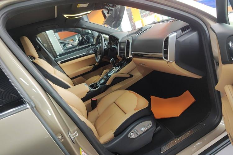 Used Porsche Cayenne 2015 Cayenne 3.0T Right Front Seat