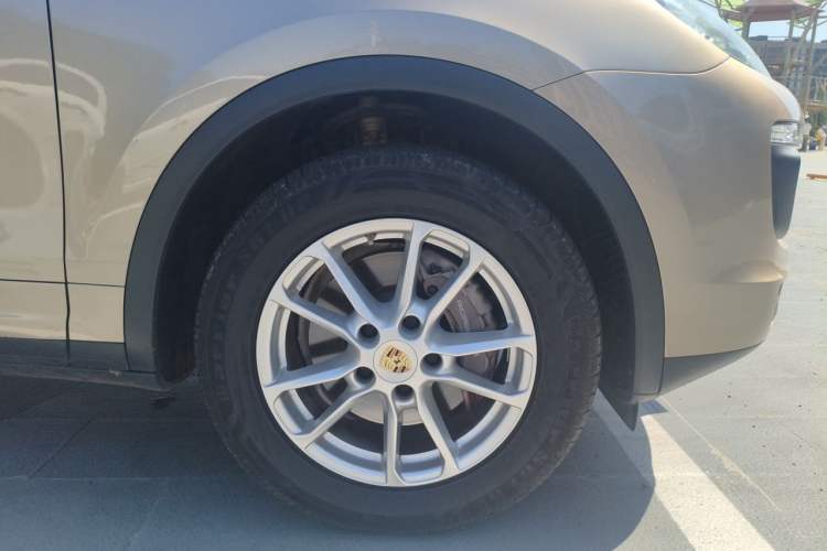 Used Porsche Cayenne 2015 3.0T Right Front Wheel Hub