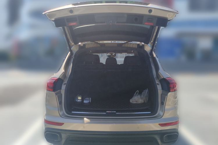 Used Porsche Cayenne 2015 3.0T Trunk