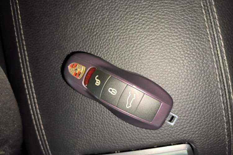 Used Porsche Cayenne 2015 Cayenne 3.0T Vehicle Key