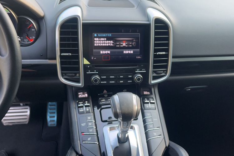 Used Porsche Cayenne 2016 Cayenne Platinum Edition 3.0T Audio And AC Panel