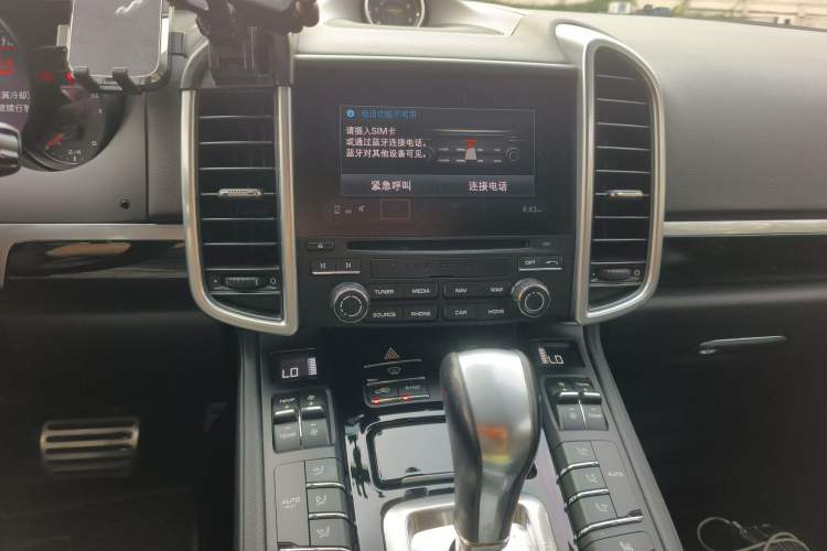 Used Porsche Cayenne 2016 Cayenne 3.0T Audio And AC Panel