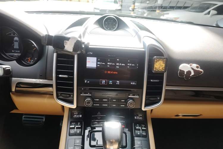 Used Porsche Cayenne 2016 Cayenne 3.0T Audio And AC Panel