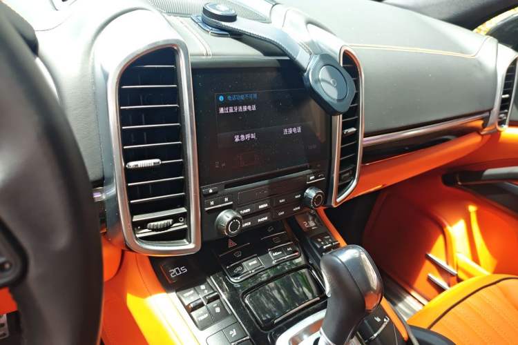 Used Porsche Cayenne 2016 Cayenne 3.0T Audio And AC Panel