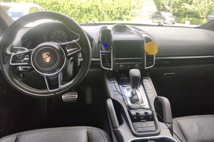 Used Porsche Cayenne 2016 Cayenne 3.0T Center Console