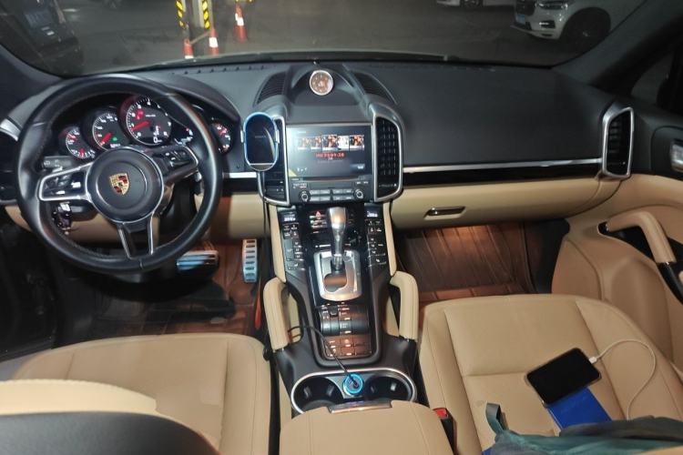 Used Porsche Cayenne 2016 Cayenne 3.0T Center Console