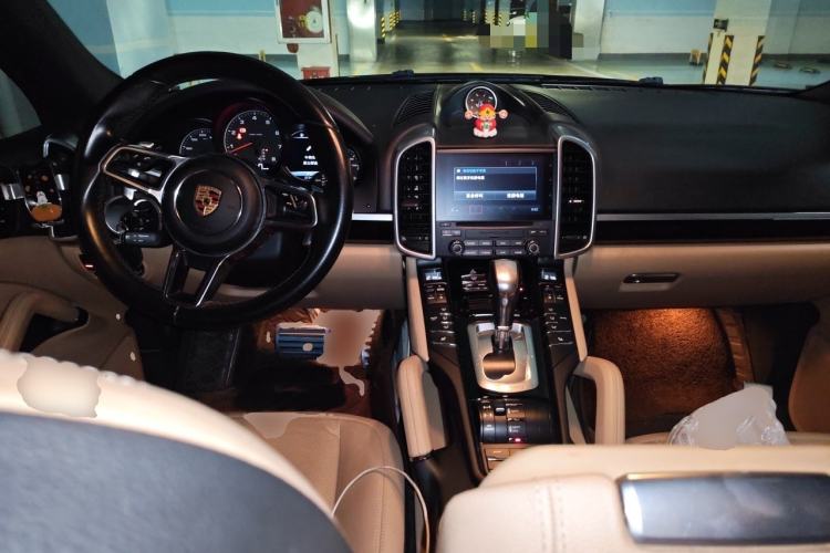Used Porsche Cayenne 2016 Cayenne 3.0T Center Console