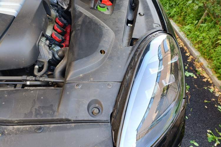 Used Porsche Cayenne 2016 Cayenne 3.0T Engine Bay Left