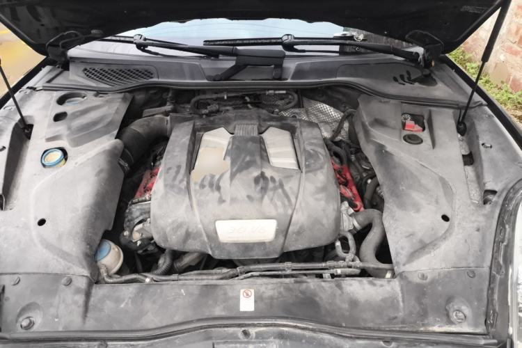 Used Porsche Cayenne 2016 Cayenne Platinum Edition 3.0T Engine Bay