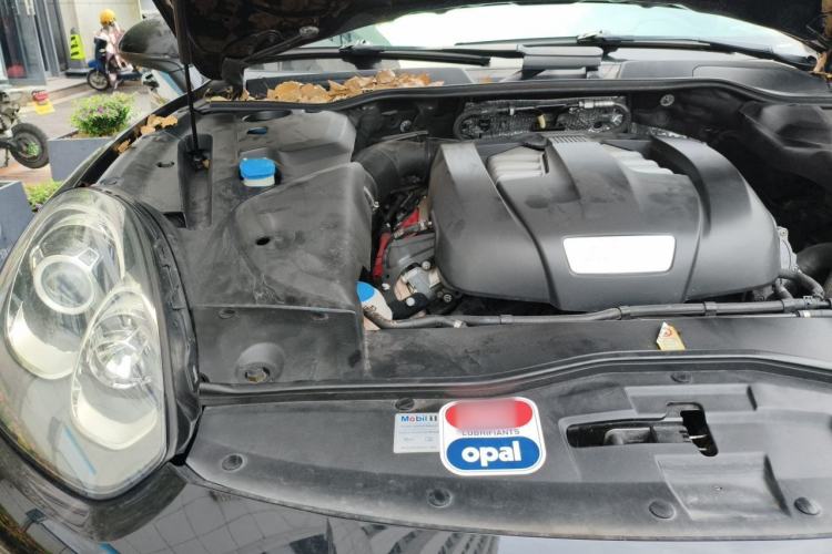 Used Porsche Cayenne 2016 Cayenne 3.0T Engine Bay Right