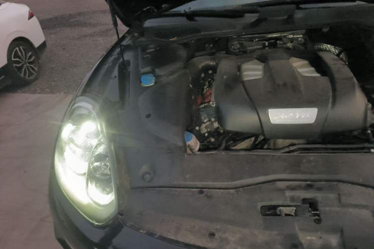 Used Porsche Cayenne 2016 Cayenne 3.0T Engine Bay Right