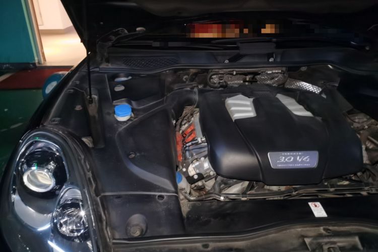 Used Porsche Cayenne 2016 Cayenne 3.0T Engine Bay Right