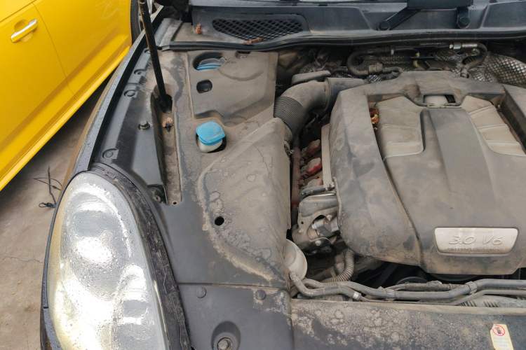 Used Porsche Cayenne 2016 Cayenne 3.0T Engine Bay Right