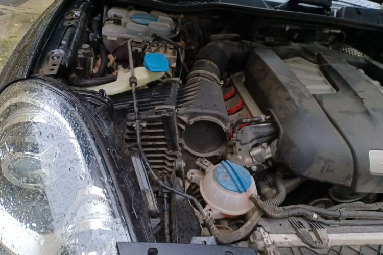 Used Porsche Cayenne 2016 3.0T parallel import Engine Bay Right