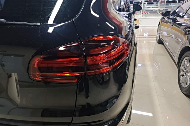 Used Porsche Cayenne 2016 Cayenne 3.0T Exterior 3