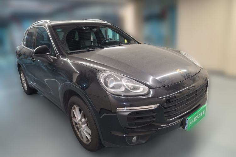 Used Porsche Cayenne 2016 Cayenne 3.0T Front Right 45 Deg