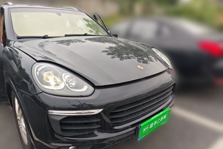 Used Porsche Cayenne 2016 Cayenne Platinum Edition 3.0T Front Right 45 Deg