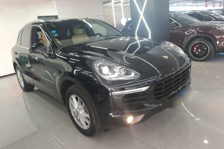 Used Porsche Cayenne 2016 Cayenne 3.0T Front Right 45 Deg