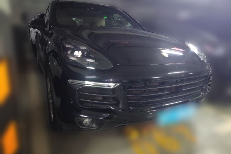 Used Porsche Cayenne 2016 Cayenne 3.0T Front Right 45 Deg