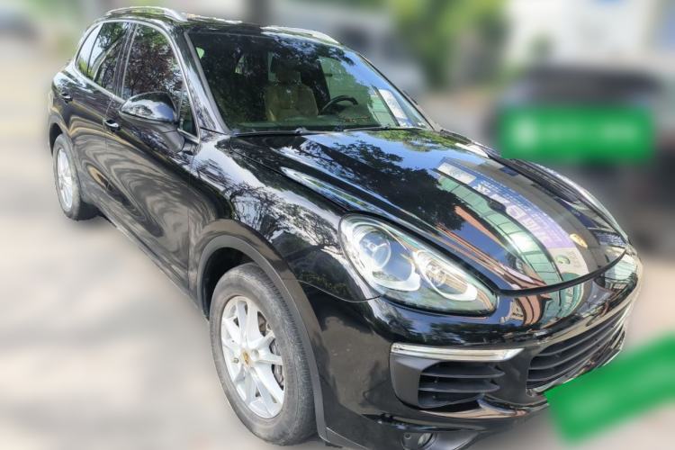 Used Porsche Cayenne 2016 Cayenne 3.0T Front Right 45 Deg