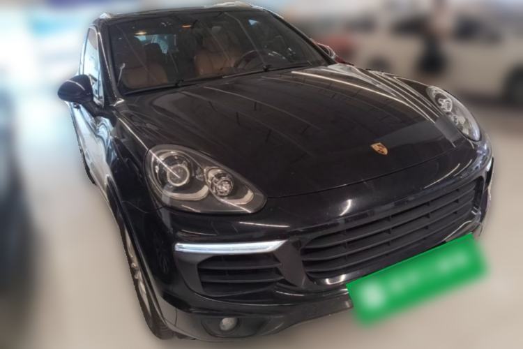 Used Porsche Cayenne 2016 Cayenne 3.0T Front Right 45 Deg