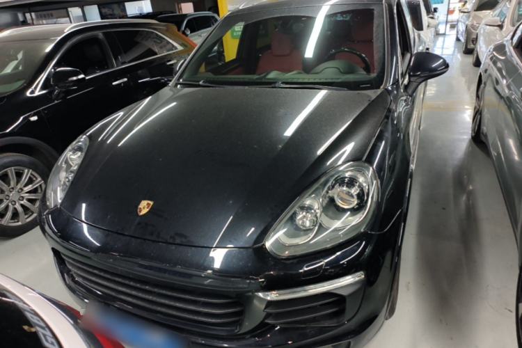 Used Porsche Cayenne 2016 Cayenne Platinum Edition 3.0T Front