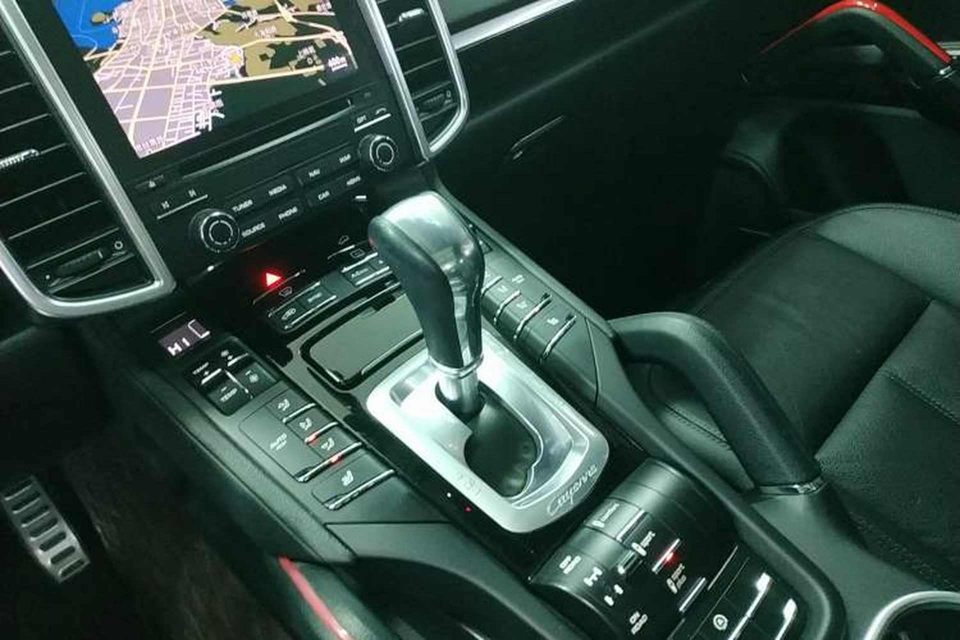 Used Porsche Cayenne 2016 Cayenne 3.0T Gear Lever