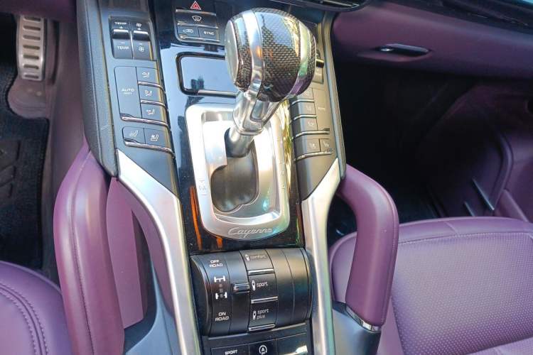 Used Porsche Cayenne 2016 Cayenne 3.0T Gear Lever