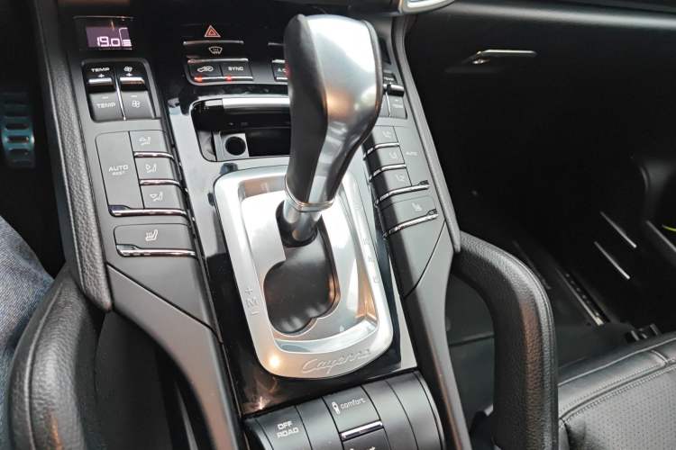 Used Porsche Cayenne 2016 Cayenne 3.0T Gear Lever